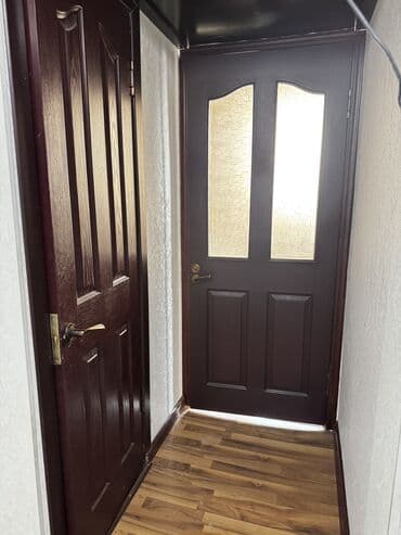 бу двери наружная: Межкомнатная дверь, Б/у, Глухие, Одностворчатая, Деревянная, цвет - Коричневый — 3