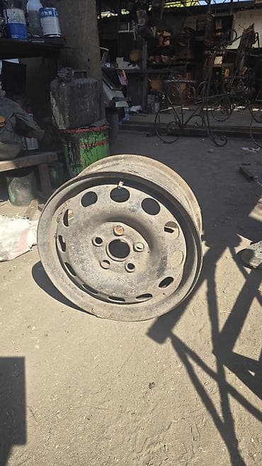 cd 70: Стальной штампованный диск для легкового автомобиля. Характеристики — 2