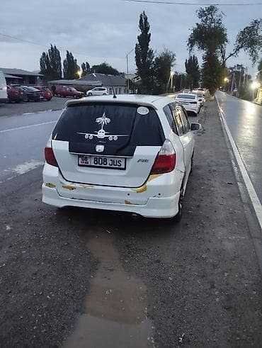 fit rs: Honda Fit: 2004 г., 1.3 л, Автомат, Бензин, Хэтчбэк — 4