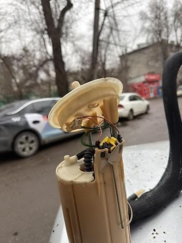 Распредвалы: Бензонасос BMW 2003 г., Б/у, Оригинал, Германия — 6