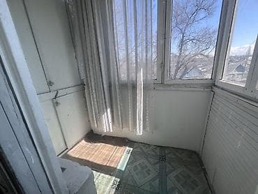 караен: 2 комнаты, 51 м², 106 серия, 3 этаж, Косметический ремонт — 4