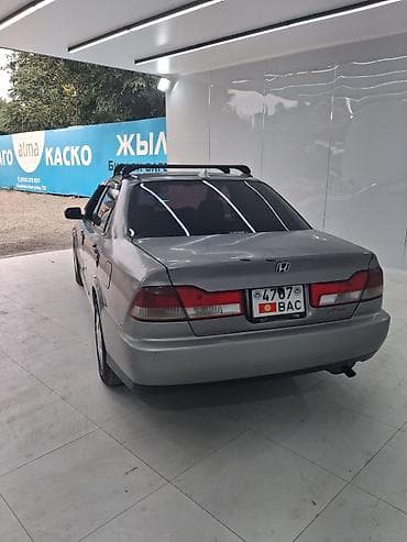 Honda Accord: 2002 г., 1.8 л, Автомат, Бензин, Седан