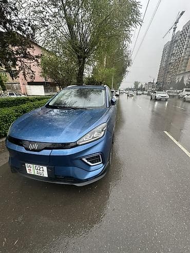 r18 26535: Weltmeister EX5, 2022 г., 87000 км, Передний, В наличии — 1