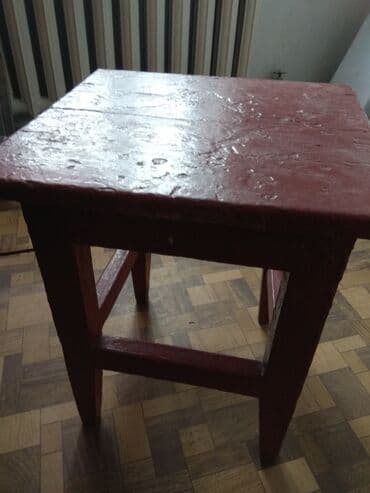 Деревянный табурет собственного производства, прочный, высота 50 см at lalafo.kg Деревянный табурет собственного производства, прочный, высота 50 см