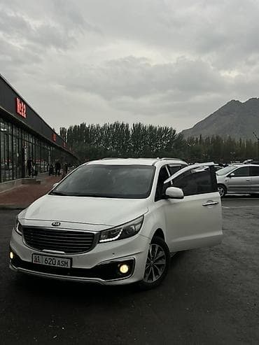 Kia Carnival: 2016 г., 2.2 л, Автомат, Дизель, Минивэн
