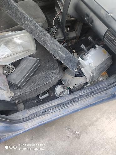 старые вещи: Кузов и запчасти ВАЗ (синий, 5‑дверный хэтчбек) на разбор. В наличии — 3