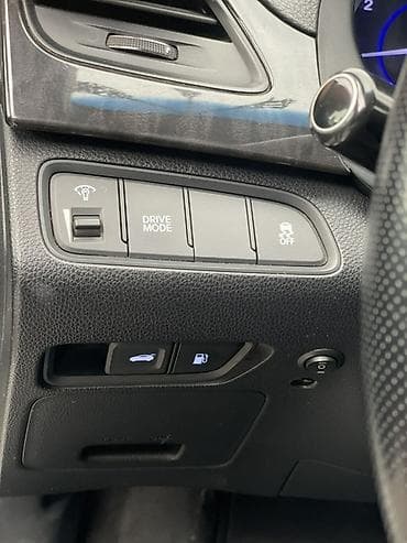Hyundai Grandeur: 2016 г., 3 л, Автомат, Газ, Седан — 10