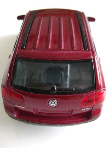 домашний турник брусья цена: Масштабная модель vw touareg
фирма welly
металл
состояние на фото! — 3