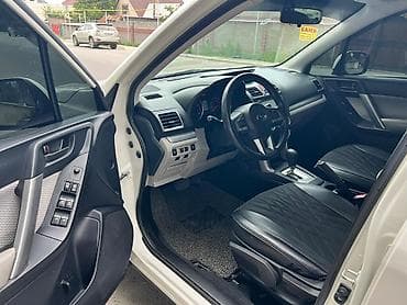 byd e9: Toyota Prius: 2019 г., 1.8 л, Автомат, Гибрид, Седан — 7