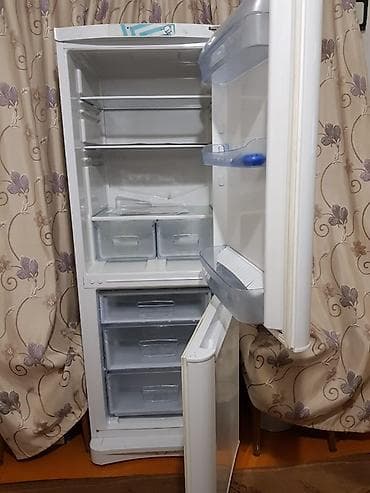 редуктор на пресс: Холодильник Indesit, Б/у, Двухкамерный, De frost (капельный) — 3