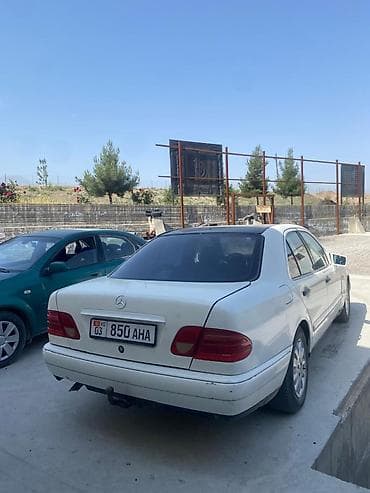 Mercedes-Benz E-Class: 1996 г., Седан