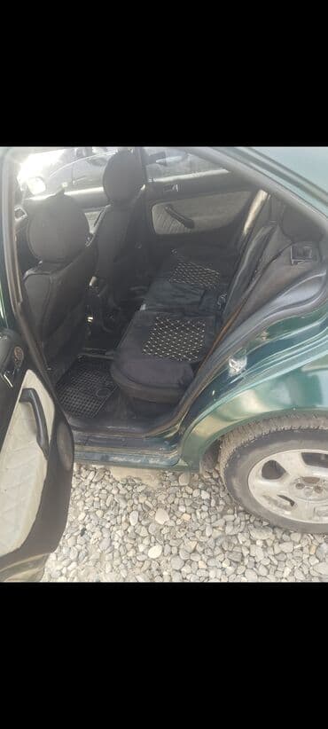 саната машина: Volkswagen Bora: 1999 г., 2.3 л, Механика, Бензин, Седан — 2