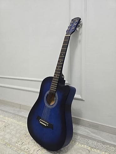 Гитары: Срочно продаётся новая гитара, состояние идеально. Цена всего лишь — 1