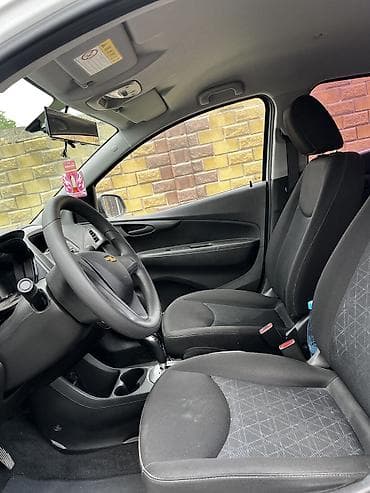 Продажа авто: Chevrolet Spark: 2019 г., Автомат, Бензин, Хэтчбэк — 3