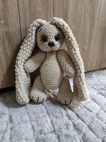 чебурашка из плюшевой пряжи: Вязаные игрушки зайчики на заказ. Изготовлены из плюшевой и акриловой — 9