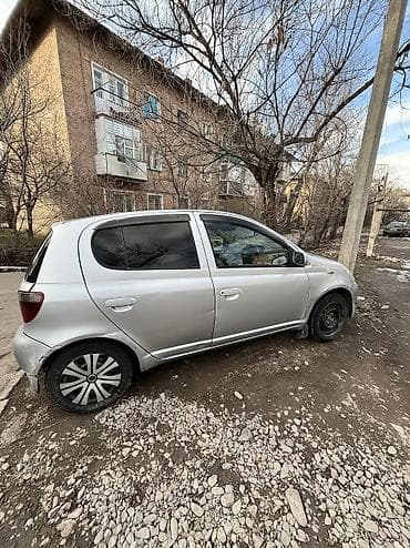 Toyota Vitz: 2000 г., 1 л, Автомат, Бензин, Хэтчбэк
