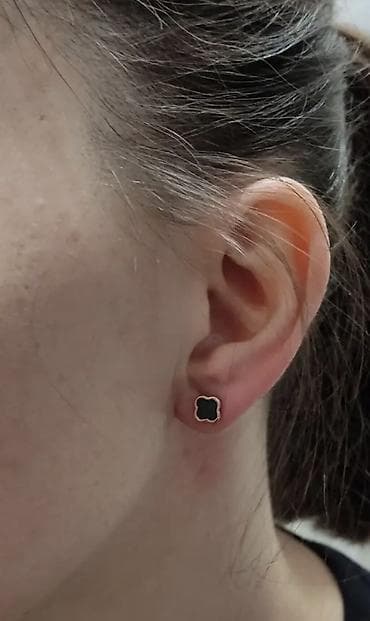 Свадебные платья и аксессуары: Распродаю остатки с магазина украшений. Осталось несколько моделей по — 4