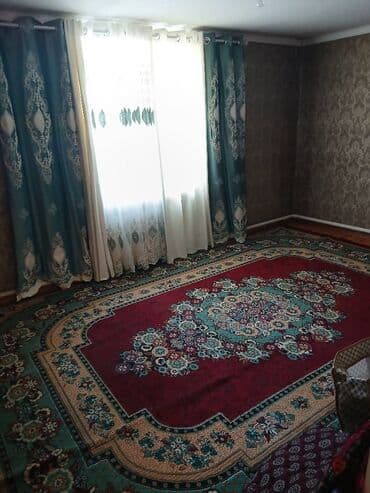 продаю дом в жм алатоо: Дом, 100 м², 4 комнаты, Собственник — 4