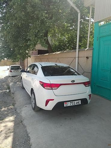 Kia Rio: 2017 г., Седан — 4