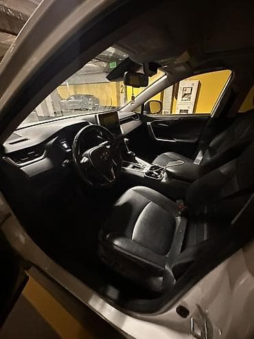 lexus ls: Toyota RAV4: 2019 г., 2.5 л, Автомат, Бензин, Кроссовер — 3