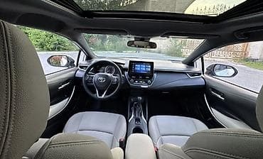 Toyota Corolla: 2021 г., 1.8 л, Вариатор, Гибрид, Седан — 3