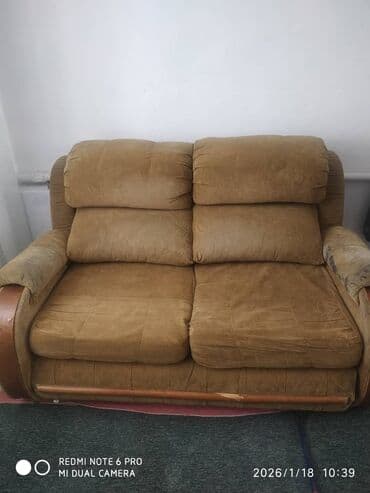 диван прямой: Раскладной диван, Б/у — 2