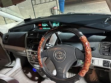 Toyota Opa: 2004 г., 2 л, Вариатор, Бензин, Универсал — 8