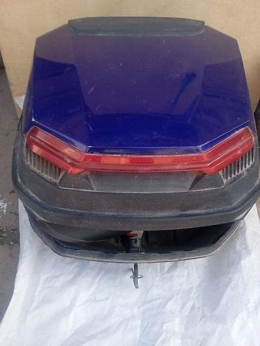 скутер: МотоБокс (верхний багажный ящик) универсальный. - Корпус из — 2