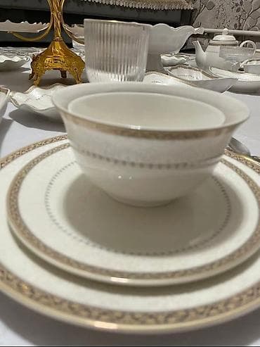 посуда на прокат: Сдаются в аренду сервисные посуды. В комплекте имеются Ложки, вилки — 4