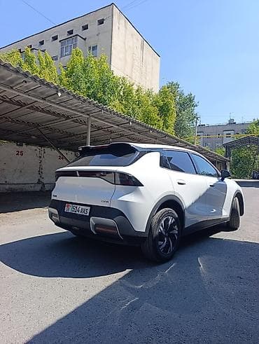 JMEV: JMEV EV3: 2026 г., Электромобиль, Кроссовер — 3