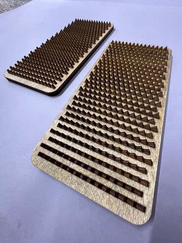 садху: Учебные доски Садху для начинающих с деревянными шипами. Размеры — 3