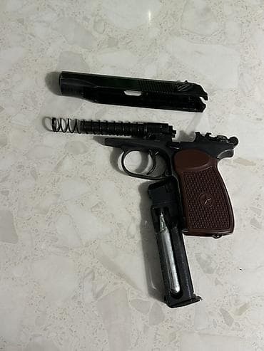 резчик металла: Пневматический пистолет Baikal МР‑654К (газобаллонный, CO₂), калибр — 3