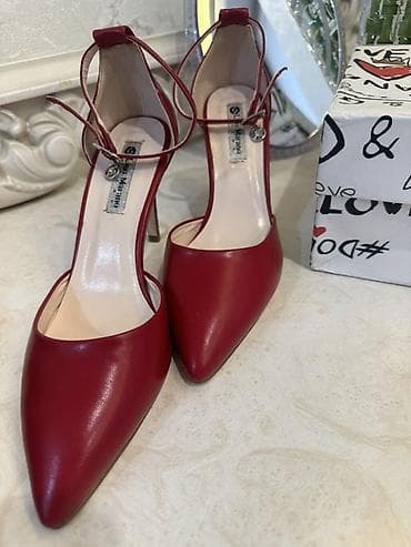 Туфли-лодочки на шпильке Salvatore Ferragamo - Цвет: глубокий