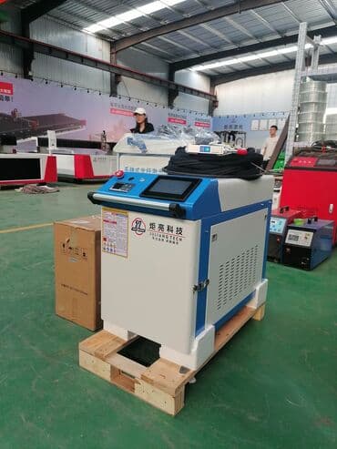 Лазерная сварка, резка и чистка Лазерная сварка 3/1 Мощность 1500 ватт at lalafo.kg Лазерная сварка, резка и чистка Лазерная сварка 3/1 Мощность 1500 ватт