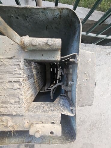 тачка строительная бу: Продаю супер сварку Работает отлично. В своё время за 1 гектар земли — 7