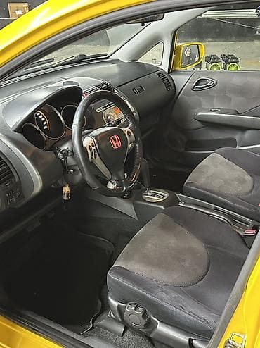 Продажа авто: Honda Jazz: 2008 г., 1.3 л, Автомат, Бензин — 4