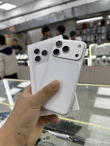 IPhone 17 Pro, Б/у, 256 ГБ, Защитное стекло, Чехол, Кабель, 100 %