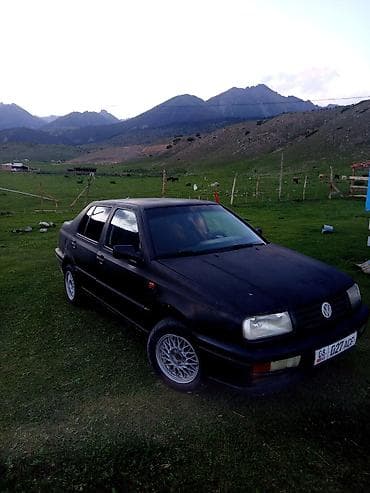Продажа авто: Volkswagen Vento: 1993 г., 1.8 л, Механика, Бензин, Седан — 2