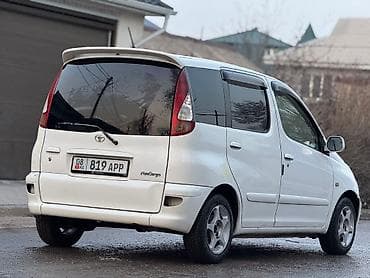 Toyota Funcargo: 2003 г., 1.3 л, Автомат, Бензин, Хэтчбэк — 7