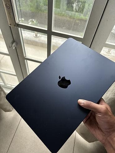 pad pro: MacBook Air M4 | Midnight | 16 ГБ | 256 ГБ Процессор: Apple M4 RAM — 2
