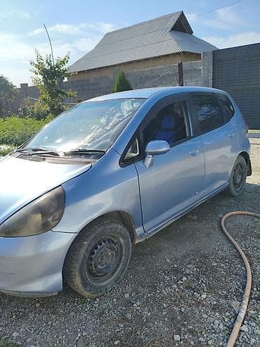 Продажа авто: Honda Fit: 2003 г., 1.3 л, Вариатор, Бензин, Хэтчбэк — 1