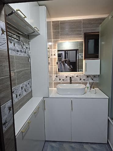 заменить фасады кухонной мебели: Что делаем: - Обновляем фасады шкафов, ящики, цоколь, торцы — 4