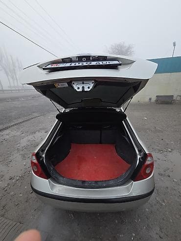 mitsubishi eclipse: Ford Mondeo: 2004 г., 1.8 л, Механика, Бензин, Хэтчбэк — 5