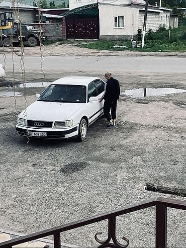 Транспорт: Audi 100: 1991 г., 2.3 л, Механика, Бензин, Седан — 4