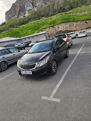 вмв e34: Kia Rio: 2014 г., 1.4 л, Ручные, Бензин, Седан — 1