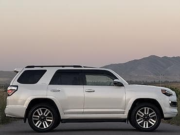 Продажа авто: Toyota 4Runner: 2021 г., 4 л, Автомат, Бензин, Внедорожник — 4