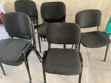 офисные кресло: Стулья офисные,б/у, в нормальном состоянии. 1000с за один стул. В — 3