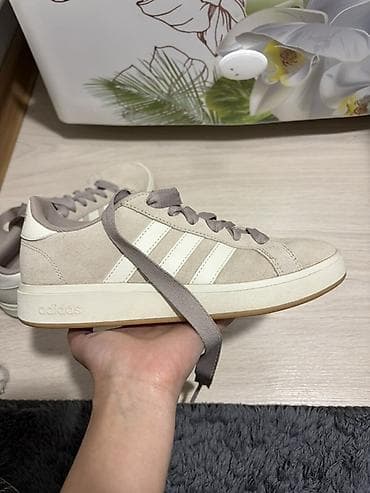 Мужские кроссовки, 37, Adidas, Новый, цвет - Серый