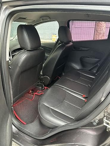 mini copper: Chevrolet Spark: 2016 г., Автомат, Бензин, Хэтчбэк — 5