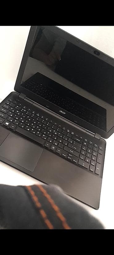 Ноутбуки Microsoft: Ноутбук Acer + сумка Brinch - Экран: глянцевый, веб‑камера над — 1